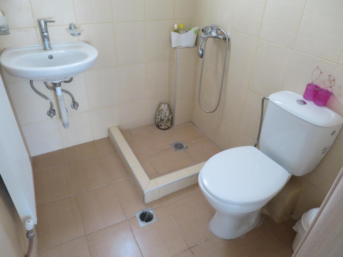 Guesthouse With Garden Комотини Екстериор снимка