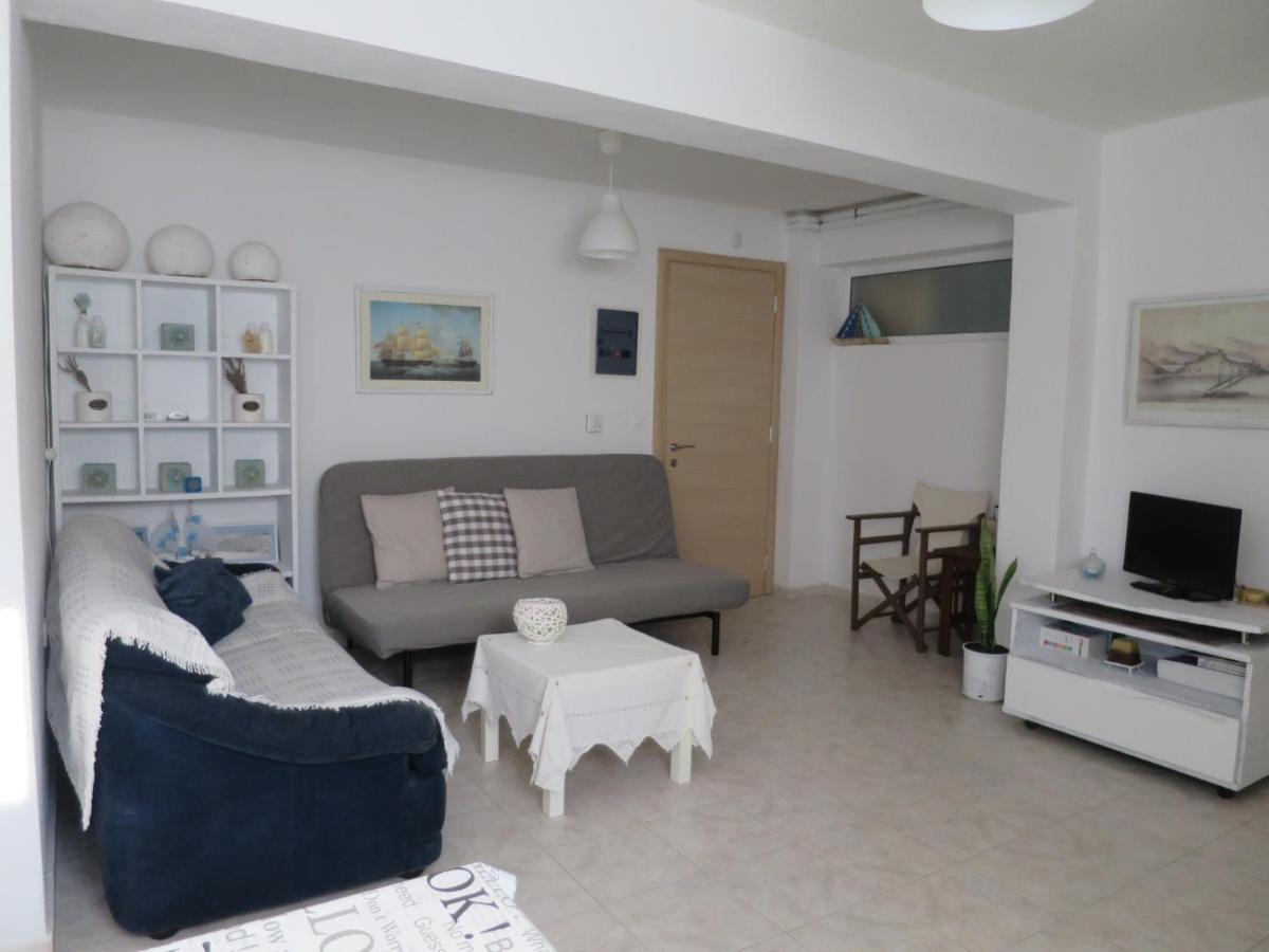 Guesthouse With Garden Комотини Екстериор снимка